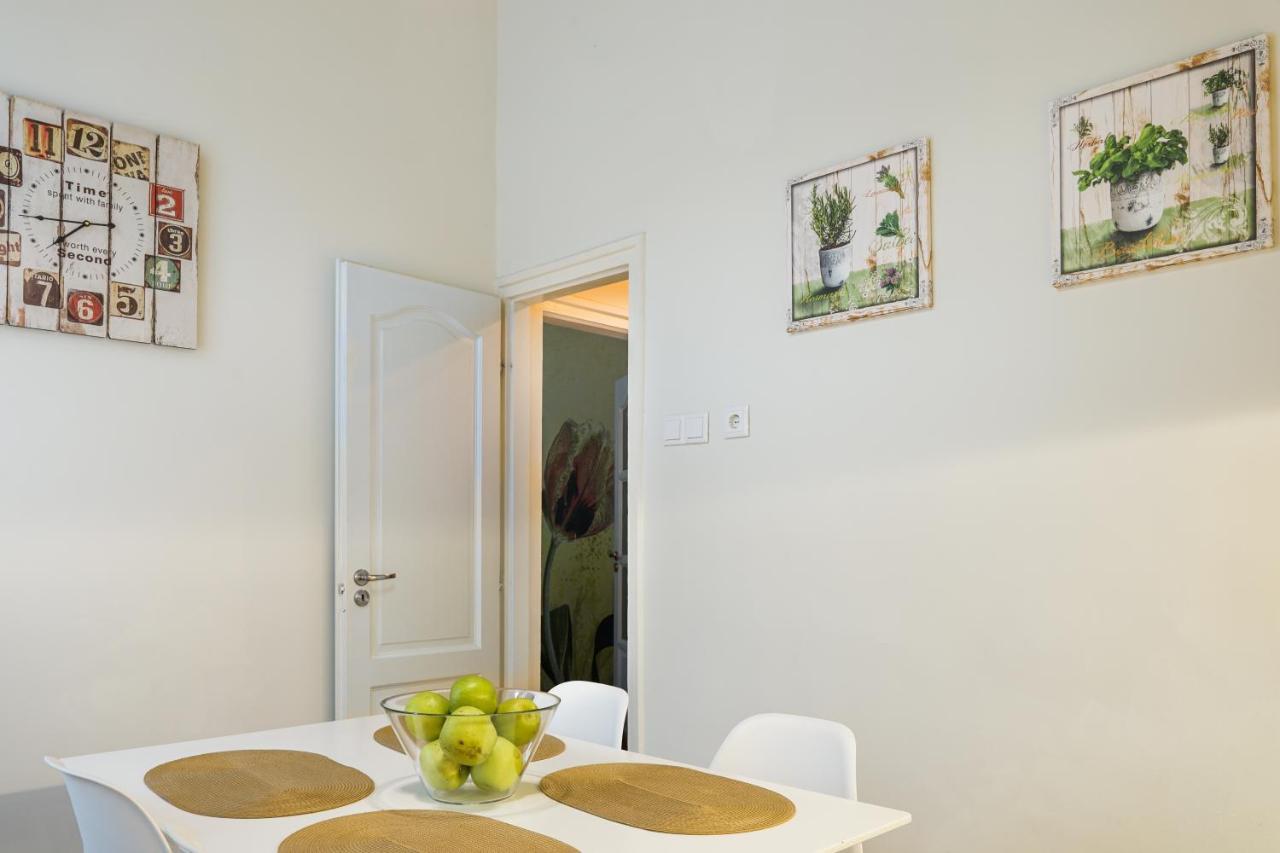 Pasti Central Apartment. Debrecen Dış mekan fotoğraf