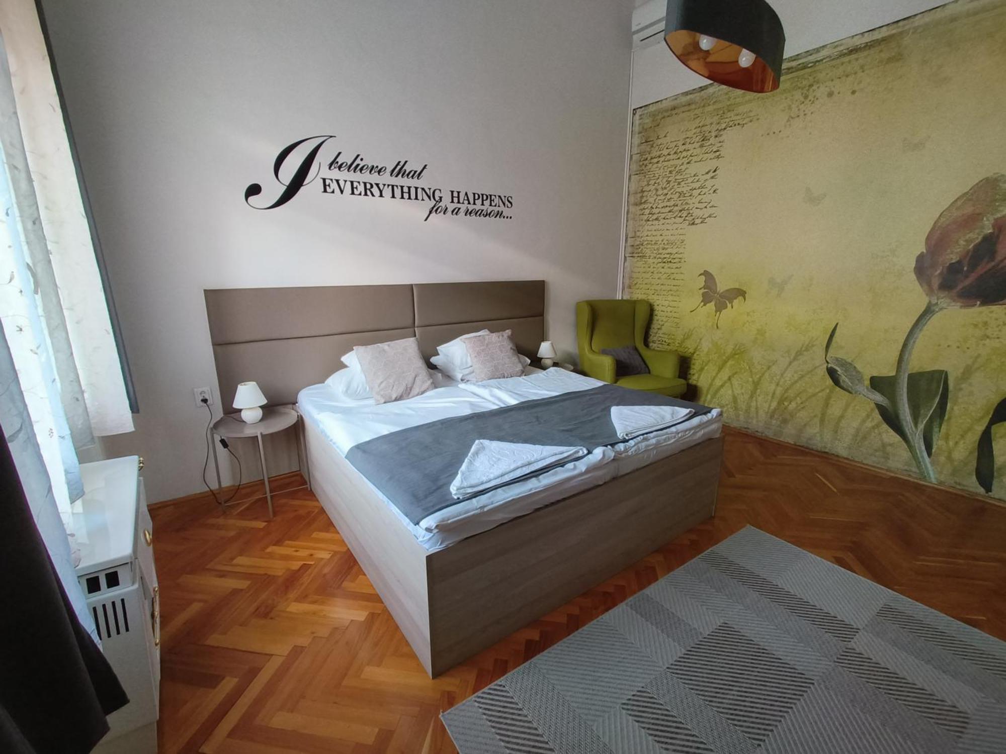 Pasti Central Apartment. Debrecen Dış mekan fotoğraf