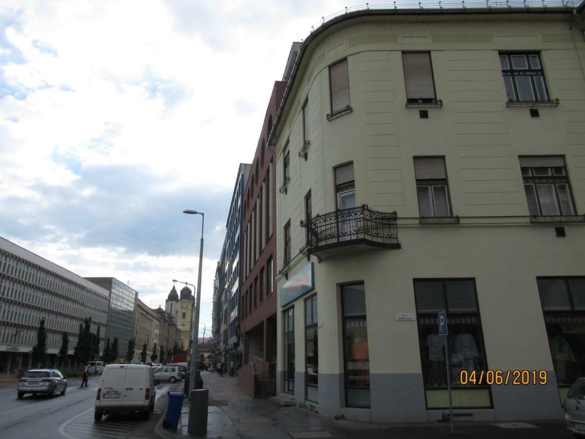Pasti Central Apartment. Debrecen Dış mekan fotoğraf
