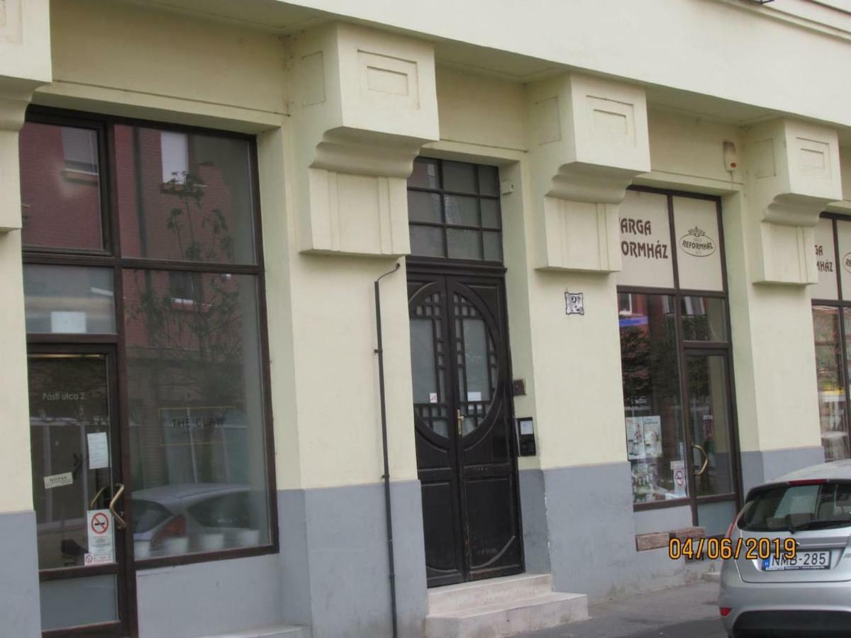 Pasti Central Apartment. Debrecen Dış mekan fotoğraf